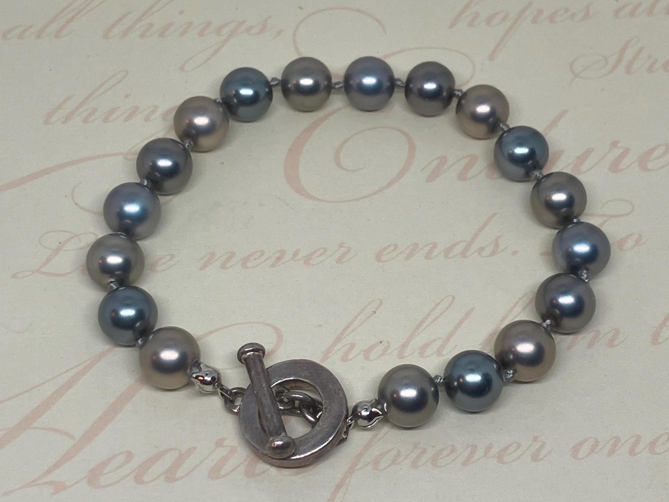 Carolee Black and Silver Geometric Bracelet STUNNING CAROLEE BAROQUE WHITE PEARL & GOLD TONE BRACELET  main image 4
