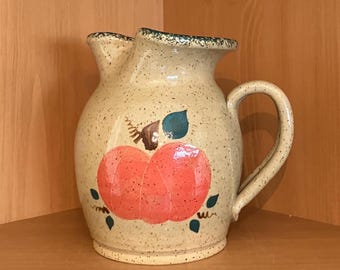 Dzbanek z dynią Three Rivers Pottery w stylu vintage; kamionkowy, ręcznie malowany, ludowy, zdobiony gąbką, lata 90. XX wieku, Ohio, USA