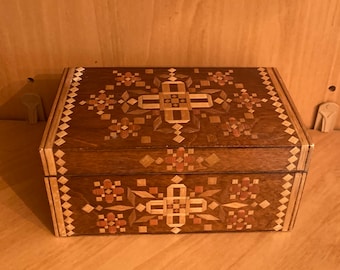 Russian Vintage Inlaid Straw Wooden Jewelry or Trinket Box; Vintage Straw Marquetry Hinged Box, Fully Lined