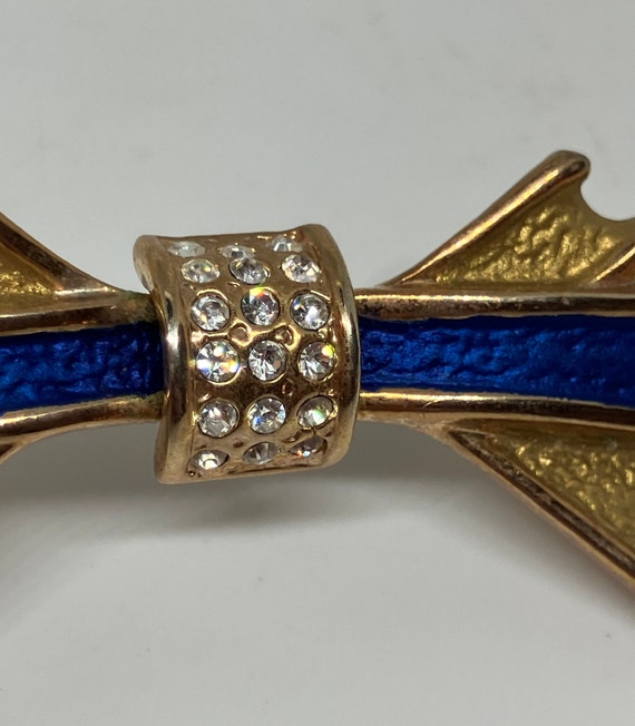 Vintage Gold Tone Bow Brooch With Blue Enamel and… - image 6
