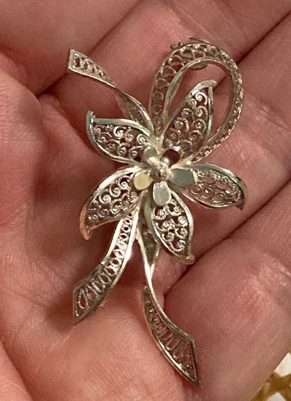 Broche Ancienne En Argent Massif - Motif Fleur Filigrane - Occasion