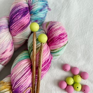 Green Ball Needle Stoppers