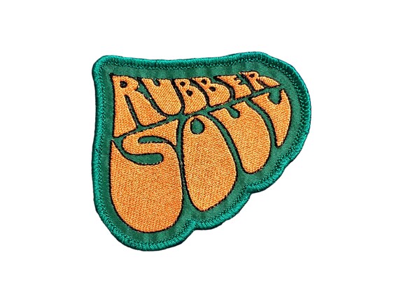 最終値下 Are You Different 約6万で購入 刺繍ベルベット