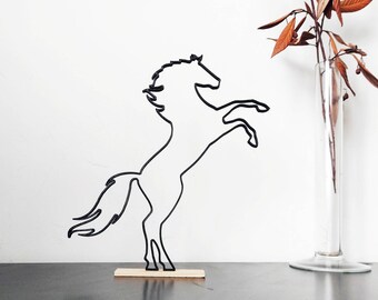 Sculpture silhouette cheval noir cabré, objet d'art minimaliste décoratif