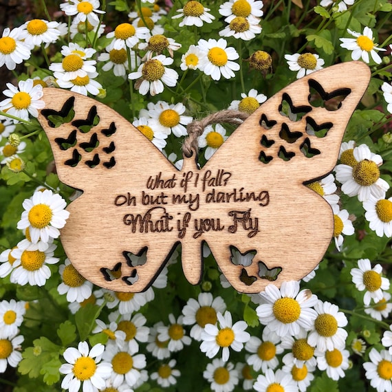 Engraved Wooden Butterfly Decoration: Inspirational Quote