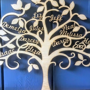 Large Personalised Family Tree Wall Art Engraved family names wooden Mother's Day gift Personalized Wedding Anniversary Birthday Present 画像 6