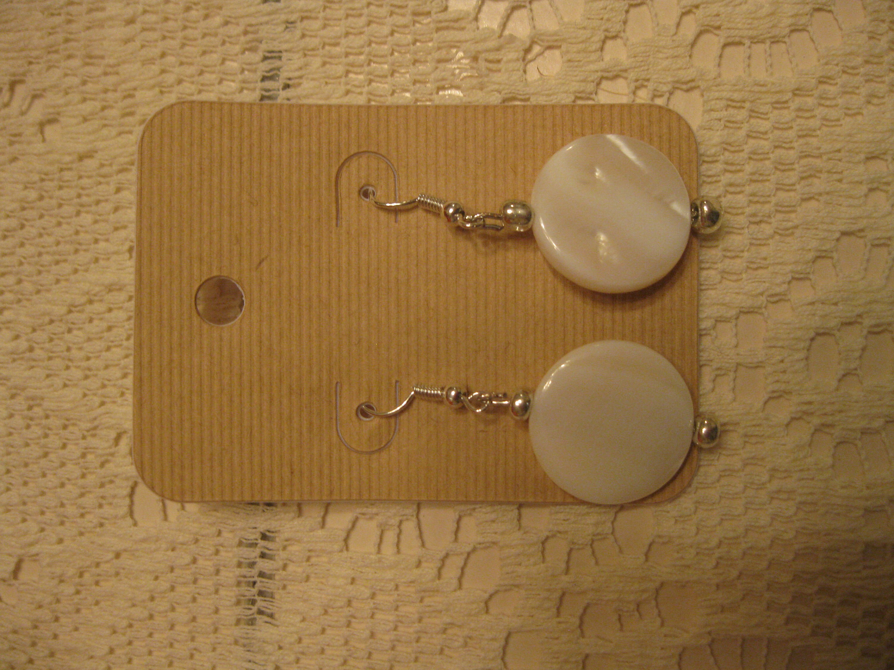 shell earrings