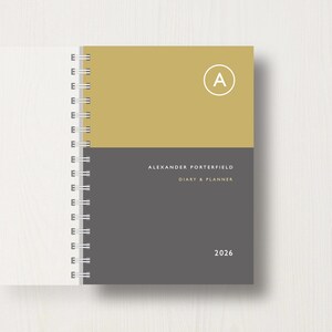 Agenda personalizzata 2026 con monogramma iniziale