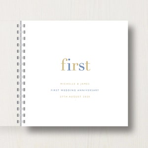 Libro o álbum de recuerdos personalizado del primer aniversario de bodas