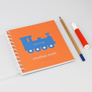 Libreta infantil pequeña personalizada con diseño de tren