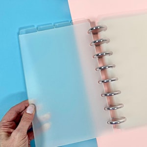 Divisores de disco TOP TAB || Meia carta, 4 abas superiores, 8 perfuradores de disco, transparente, fosco