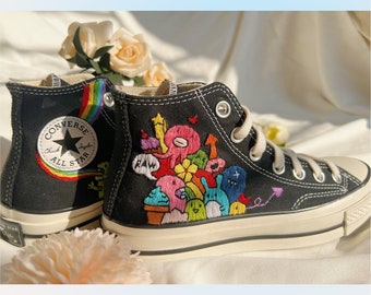 Converse bestickte Schuhe, Converse Chuck Taylor 1970er Jahre, Converse individuelle kleine Blume / kleine Blumenstickerei