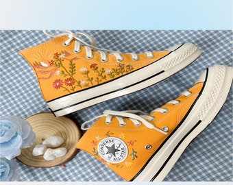 Benutzerdefinierte Converse bestickte Schuhe, Converse Chuck Taylor aus den 1970er Jahren, Converse Custom kleine Blume/kleine Blumenstickerei