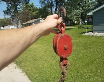 Vintage Red Weathered Wood Iron Block & Tackle Pulley Hook Rope Barn Farm Steampunk Decor