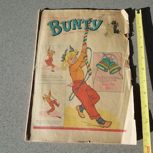1959 British Bunty Girls Newspaper Comic Book Four Marys Lindy Martin Lance Corporal Sally Toots Born To Skate Circus Susie Fan-Fan Etc.
