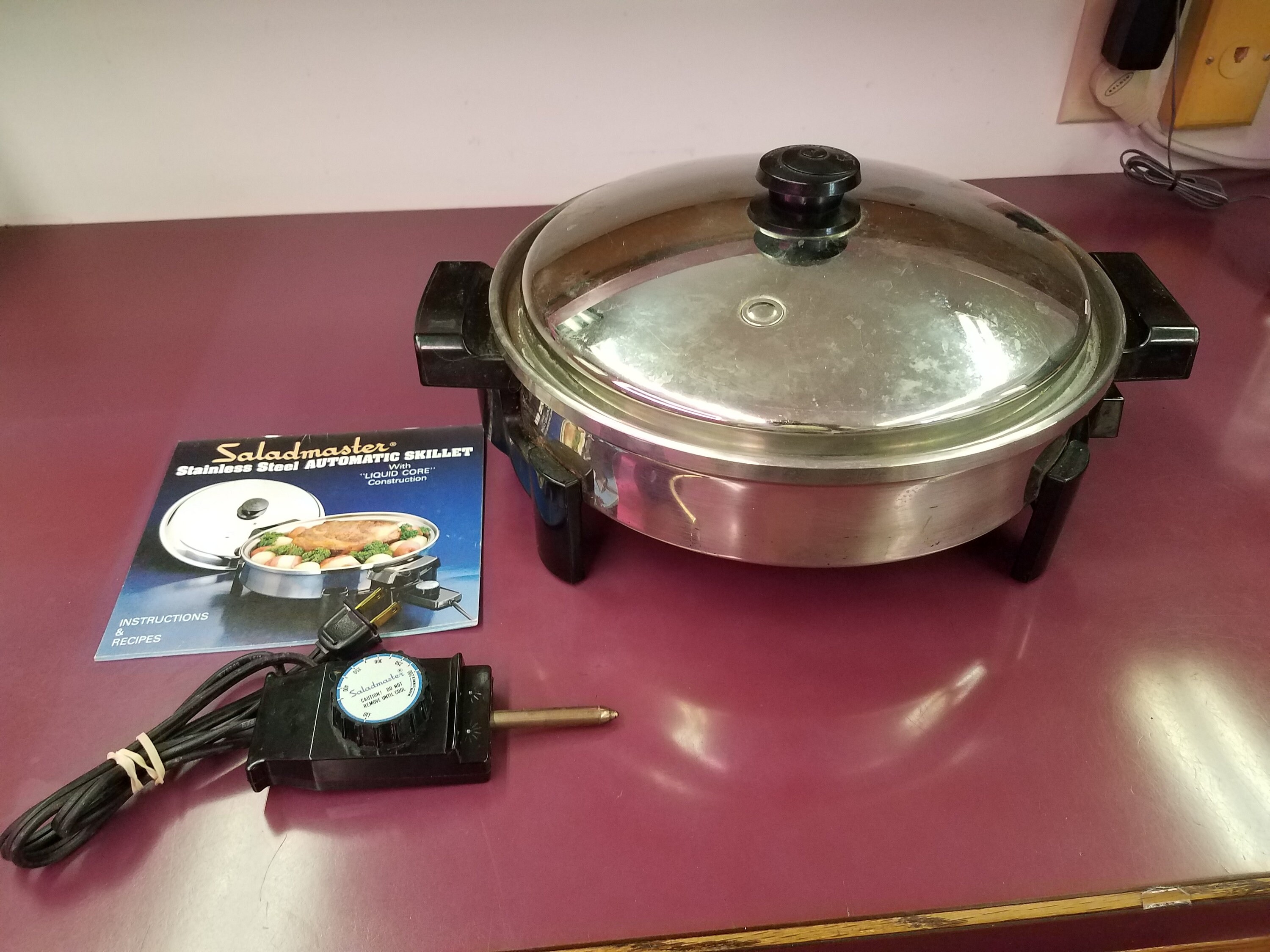 Townecraft Electric Skillet 12 7/8 Liquid Core 1200 Watts