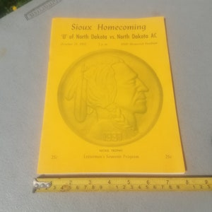 Rare 1952 UND University Of North Dakota Sioux Homecoming Book VS NDSU Bison