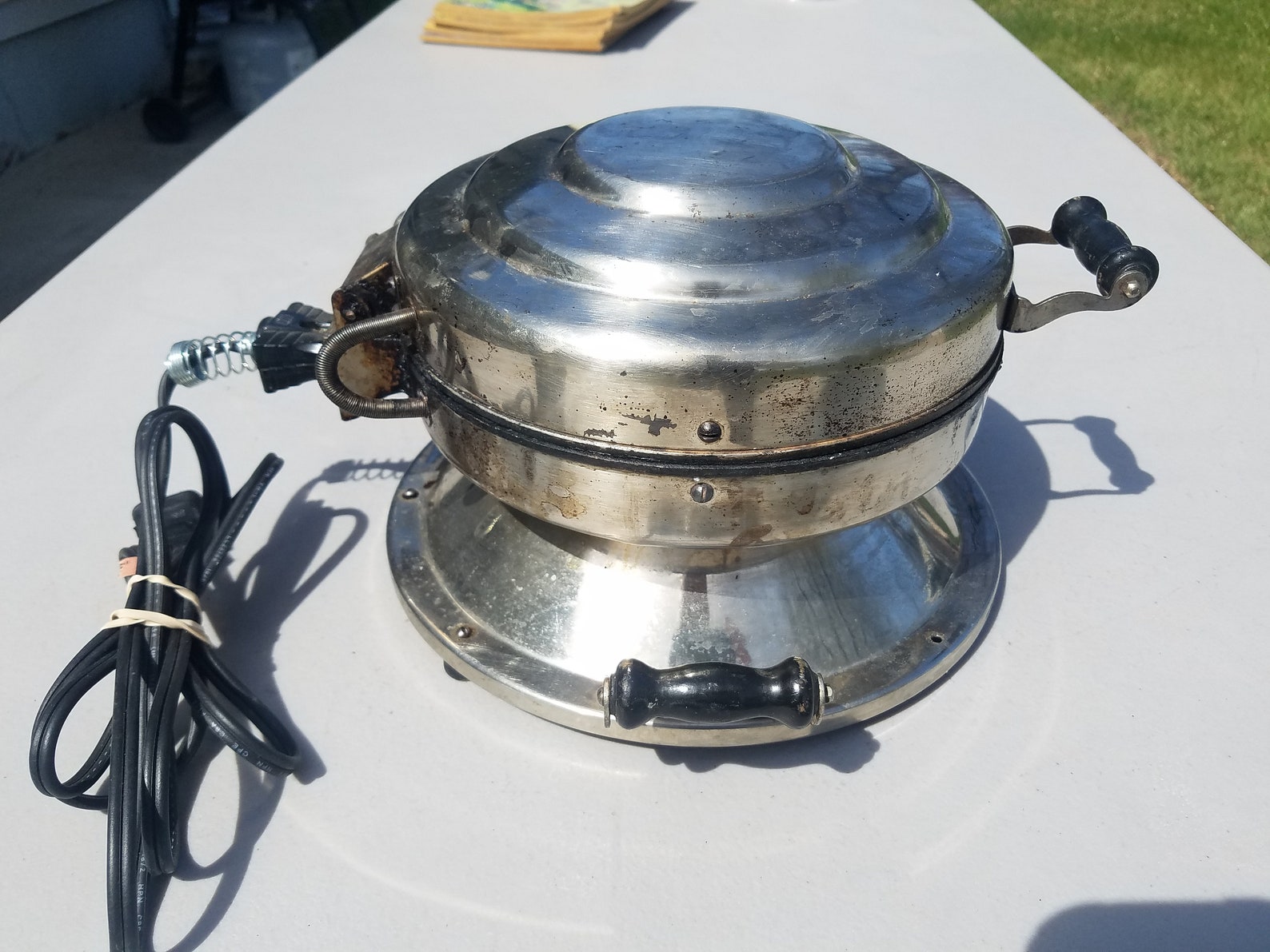 Antique Vtg Chrome Bersted Electric Waffle Iron Maker Works Country
