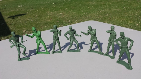 vintage green army men