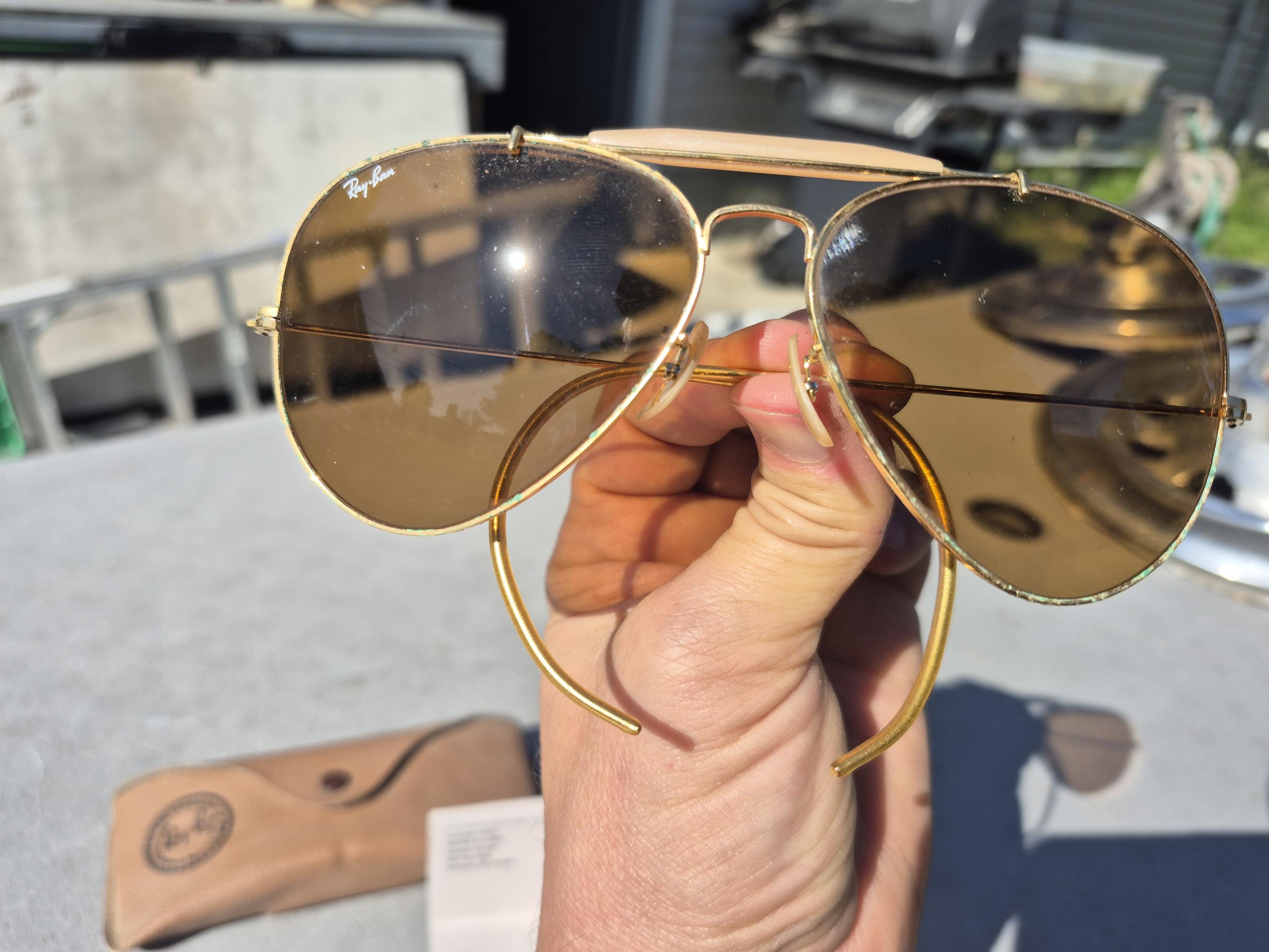 Vintage 1970s 1980s Ray Ban USA B&L Bausch Lomb Aviator Style 62