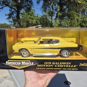 1/18 1972 シボレー シェベル SS454 イエロー ダイキャストメタル 1972