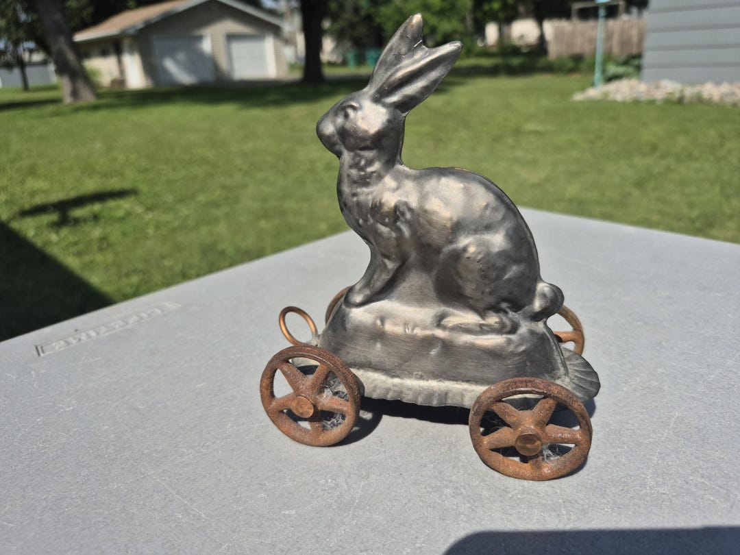 Vintage Michael Bonne Rabbit Pull Toy Folk Art Easter Bunny Rabbit Mold ...