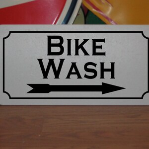 BIKE WASH w ARROW... Metalen bord voor boerderij Ranch of keuken Decor Man Cave Thuis Bar Kinderkamer Achtertuin