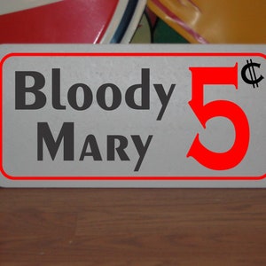 Letrero de metal de 5 centavos con la cerveza Bloody Mary para la mesa de billar de Billiards Hall