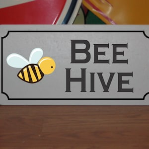 BEE HIVE Metalowy znak dla Local Honey Kitchen Restaurant Decor Food Truck Concession Trailer Stand Cart Convenien Store Shop Farm Market
