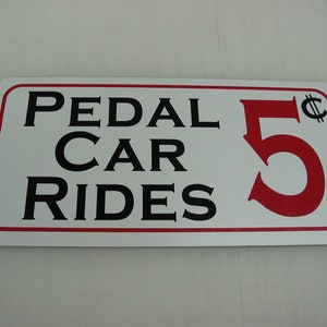 Vintage stijl PEDAALWAGEN RITTEN 5 cent metalen bord 4 speelgoedcollectie