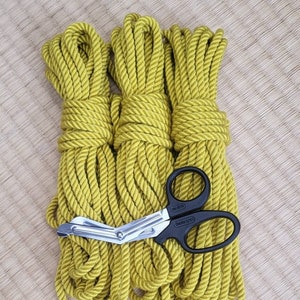 Bondage Rope Kit 3 Ropes ‘Bumblebee’. Reduced to clear.