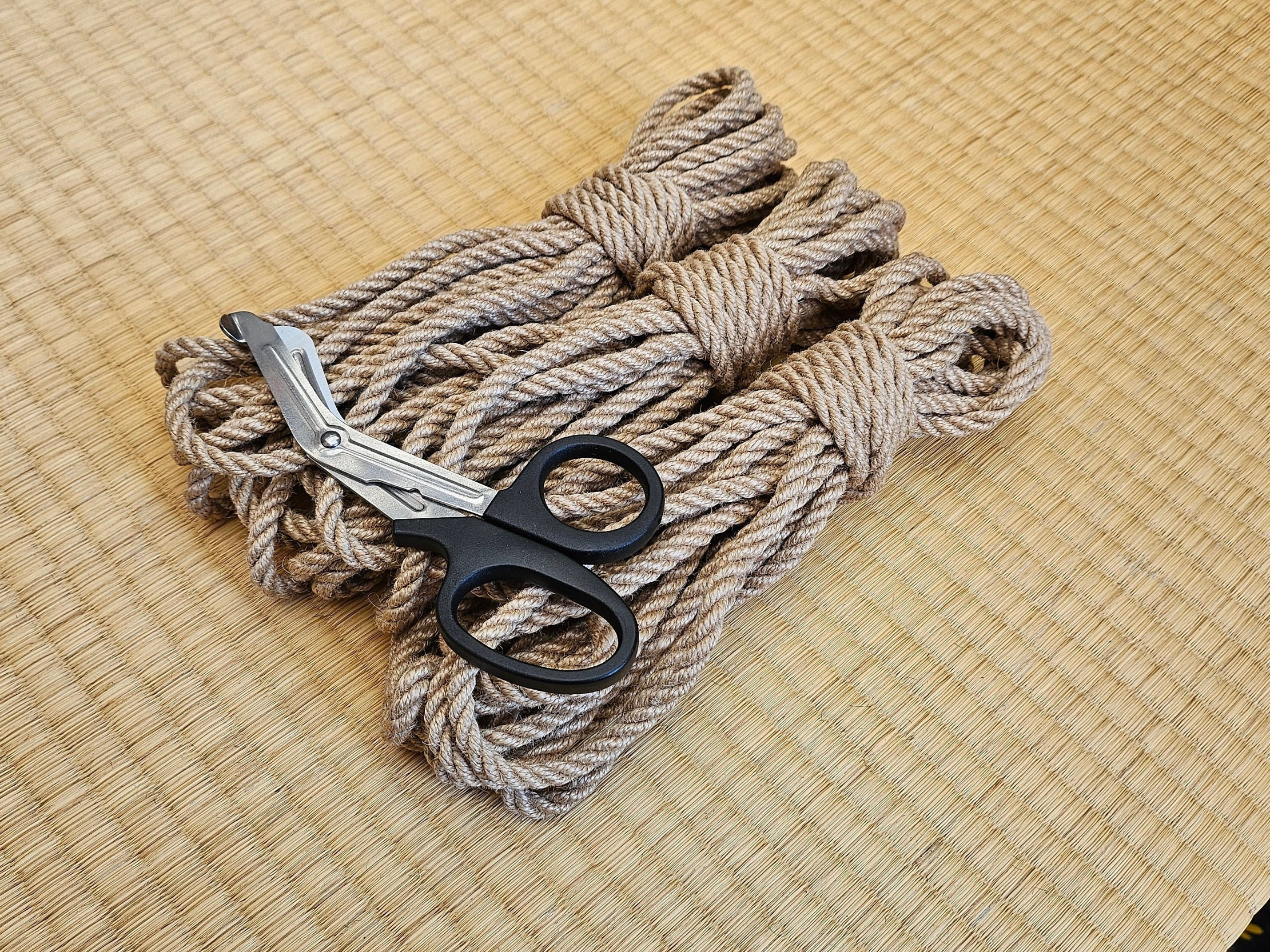 Bi-colored Jute Twine Cord Rope Ribbon, 2.5mm, 5/64-inch, 50-yard 