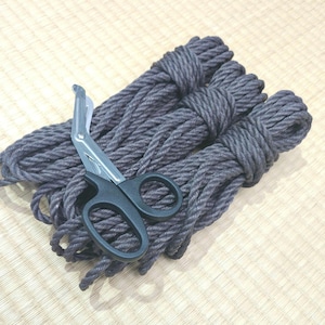 Grey Shibari Ropes. 1 ply &#39;Gure&#39; - Fully treated&#39;  8 meter (26ft) Made for skin contact