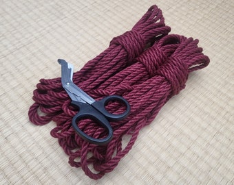 Shibari Rope. 1 ply 'Cherry - Fully treated' Tossa Jute Rope. 8 meter (26ft) Vegan-friendly handmade bondage rope.