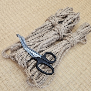 Shibari Rope. 2 ply ‘Untreated Natural’ Tossa Jute Rope. 8 meter (26ft) Vegan-friendly handmade bondage rope