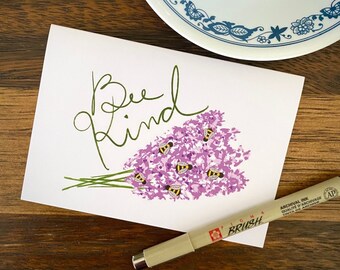 Carte de vœux: Bee Kind (Lavande et Bee Note Card)