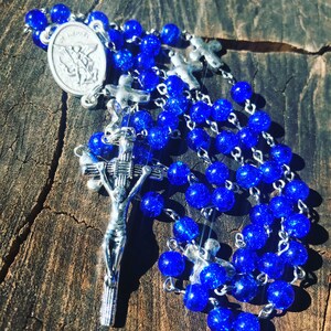 Men's Handmade Saint Michael Catholic Rosary Beads. Masculine Rosary. Blue Catholic Rosary. Catholic Gifts. afbeelding 7