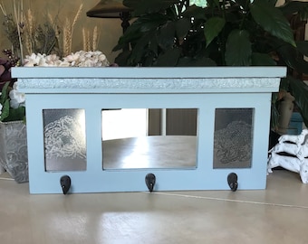French Country Chalk Painted Mirror / Upcycled Vintage Shabby Chic Accent Mirror / Cottage Farmhouse Decor / Grannie Chic