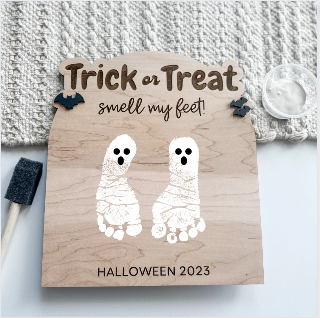 DIY Halloween Footprint Or Hand Sign Footprint Sign Etsy diy-halloween-footprint-or-hand-sign-footprint-sign-etsy
