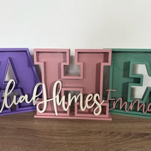 Alcancía personalizada del primer cumpleaños, nombre de madera inicial niño niña niños, 1a alcancía, nombre personalizado alfabeto de madera carta banco de monedas