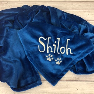 Oversized Pet Blanket, Personalized Large Blanket with Custom Name for Dog, Cat, Pet, Animal, with Paw Prints - 8 Colors To Choose From