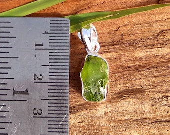 Raw Peridot Pendant, Peridot Pendants, Peridot Jewelry, 925 Silver Pendants, Small Pendants, Gift For Her, Anniversary Gift Idea, Pendants