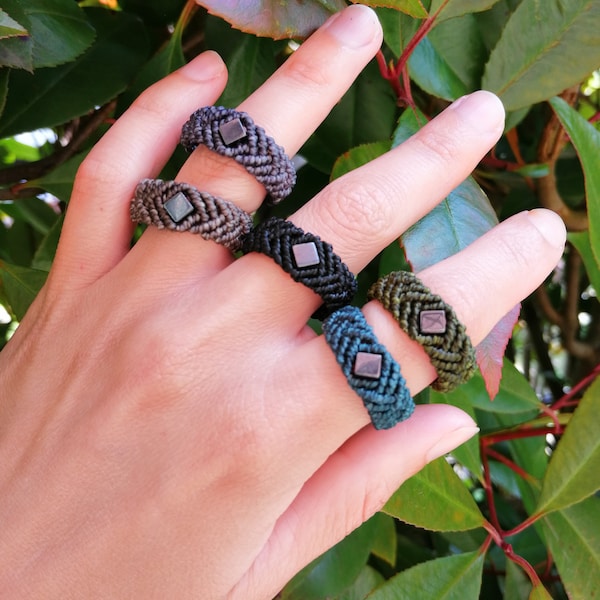 Macramé ring with hematite