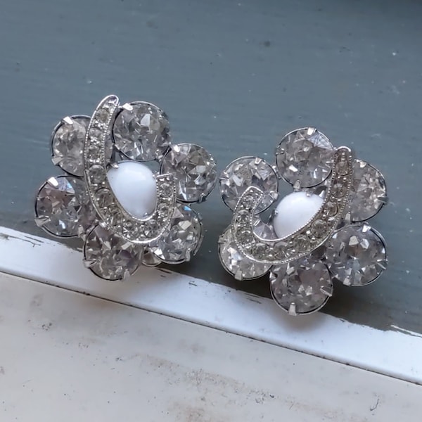 Vintage Weiss Signed Crystal Rhinestone White Milk Glass Pave Accent Round Flower Floral Chunky Clip Earrings, Vintage Weiss Jewelry