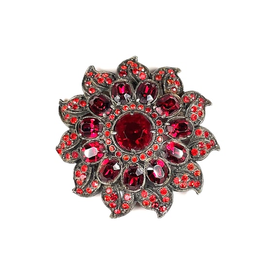 Vintage Ruby Red Art Deco Flower Floral Round Ova… - image 1