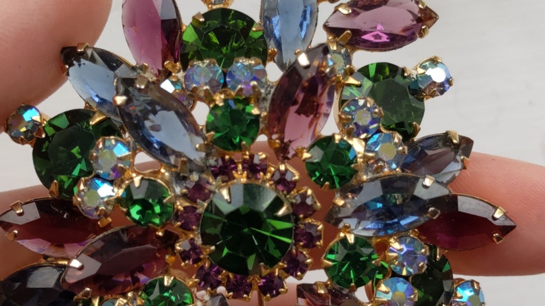 Vintage Juliana D/&E Verified with Puddling Amethyst Sapphire Emerald AB Rhinestone Statement Brooch Vintage Juliana Jewelry