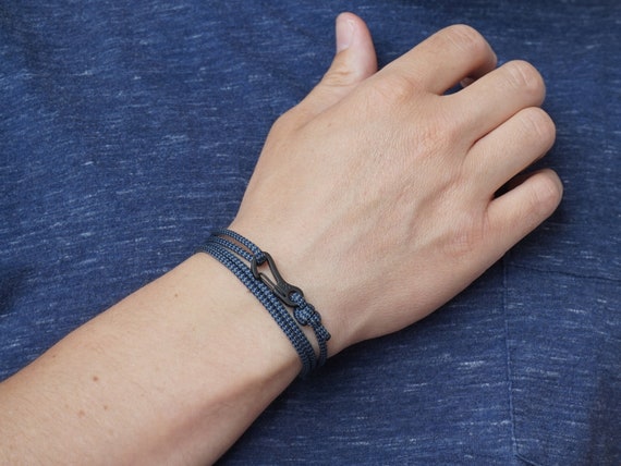 Storm Zig Zag Black Climbing Bracelet Carabiner Rope Bracelet