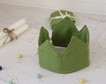 Birthday crown linen green