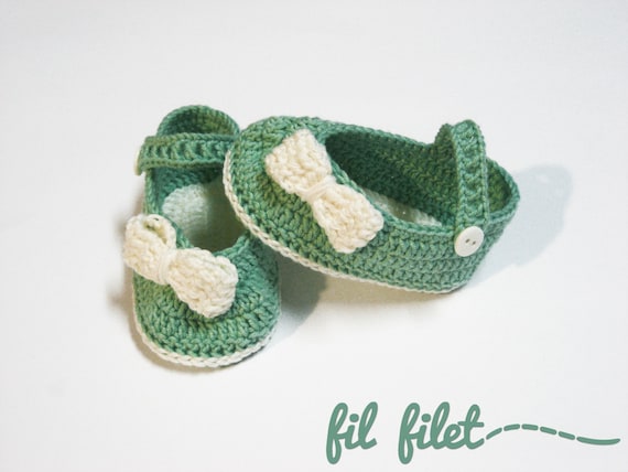 Chaussures pour bébé au crochet avec noeud France