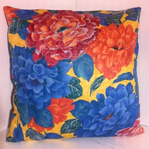 Designer Takasty pour Richloom Beautiful Floral Pillow Cover, Toss Pillow, Throw Pillow, Lombaire, Bleu, Rouge, Orange, Jaune, Oversized